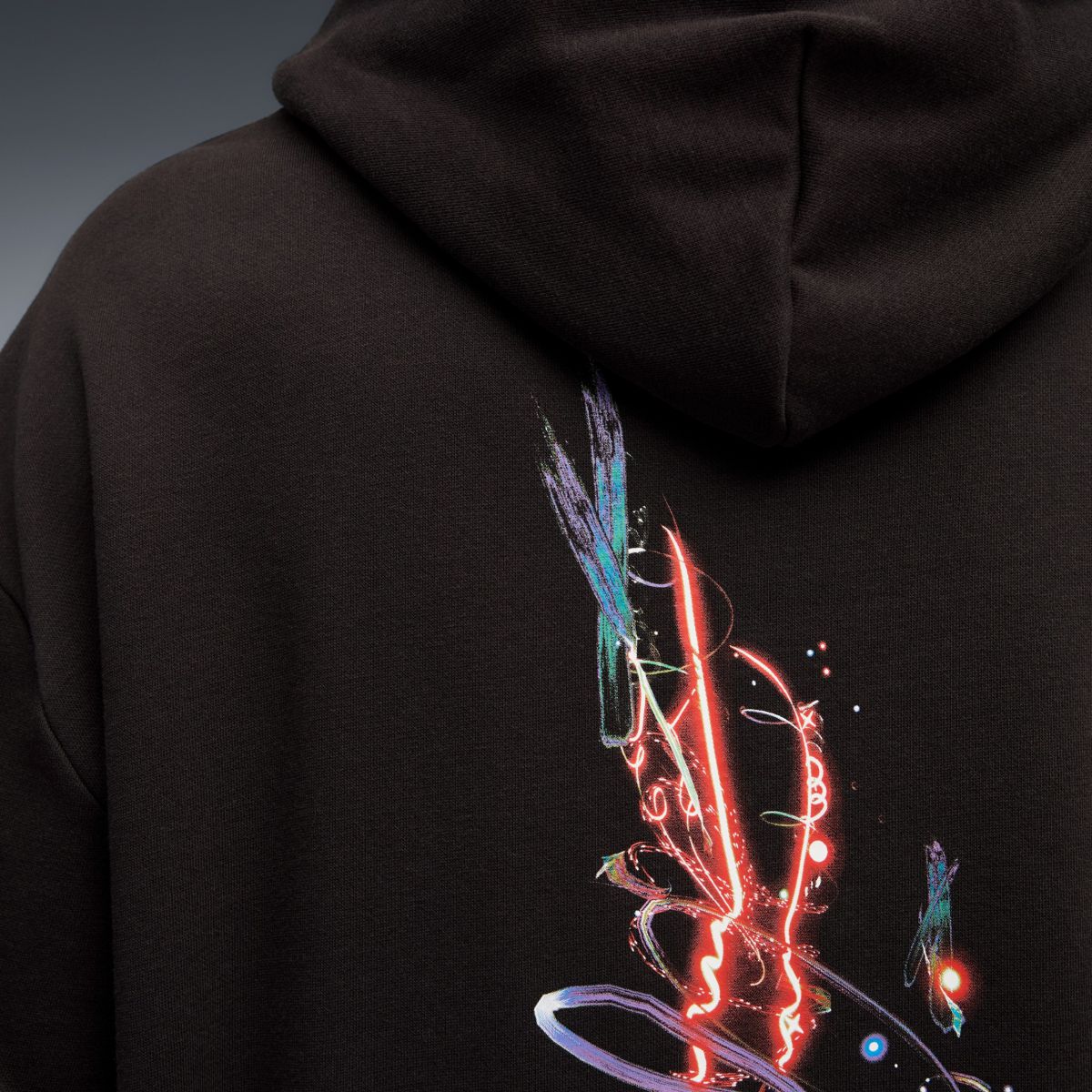 BMW 曹斐房車賽帽T (細節圖)